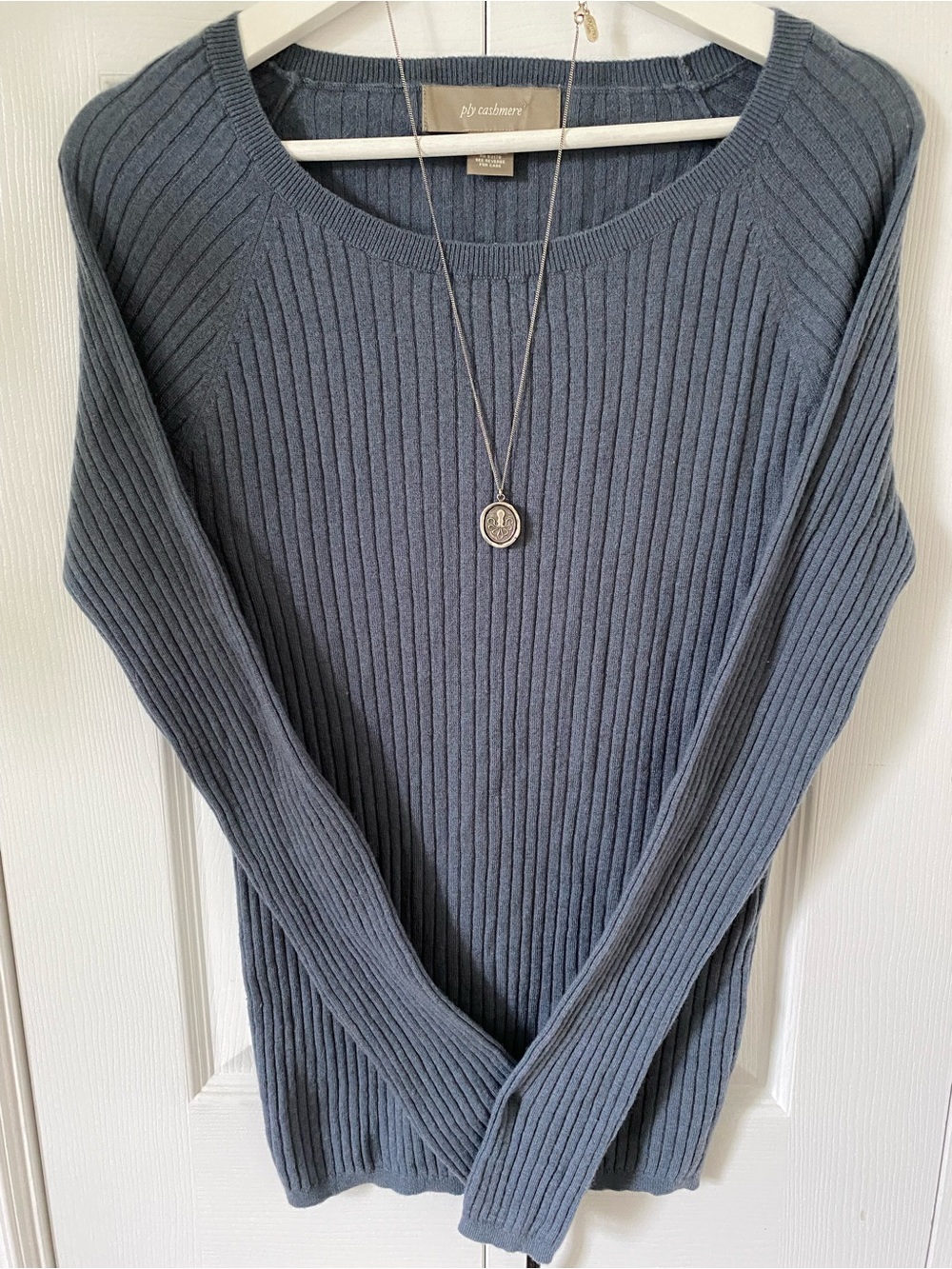 ply cashmere 100% cashmere Ribbed Crewneck Sweater in Slate Blue Size Large